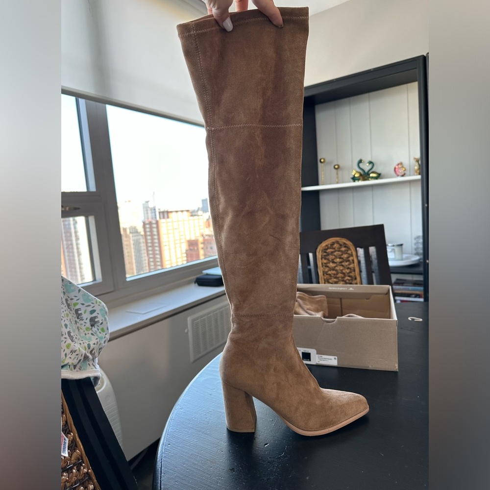 Suede high knee heeled boots